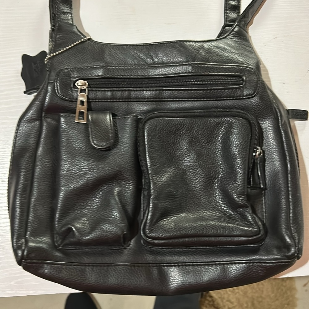 Women’s Black Leather Purse